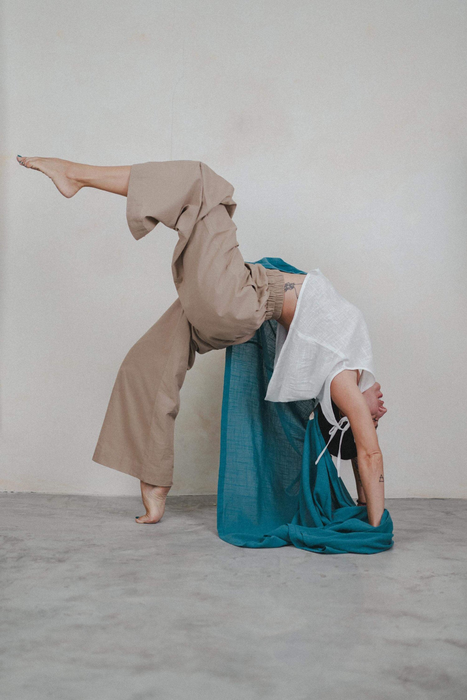 Essential Straight Leg Pants